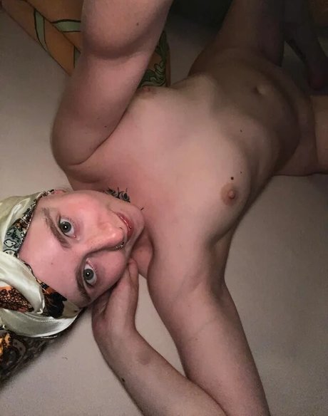 アナルオーガズム オンリーファンズ ポルノ 画像