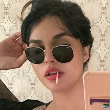 ぽっちゃりソロオンリーファンズ ホット 写真