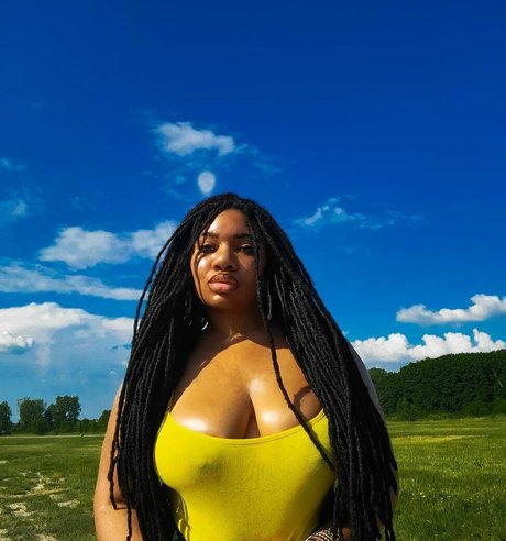 巨尻熟女オンリーファンズ 限定 ギャラリー