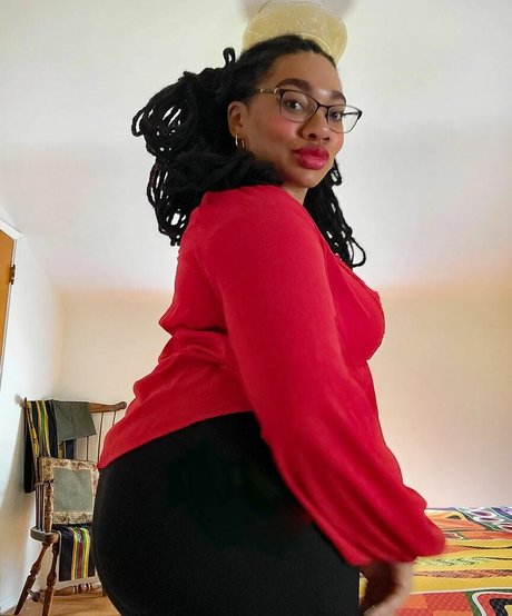 熟女の足オンリーファンズ xxx 写真