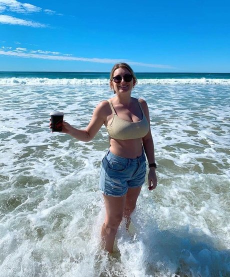 B Rookrlambert ホットなポルノスター 画像