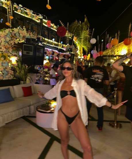 POV 熟女 オンリーファンズ 美しいxxx 画像