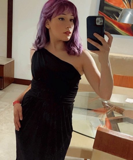 Abelina Sabrina ポルノスター 裸 写真