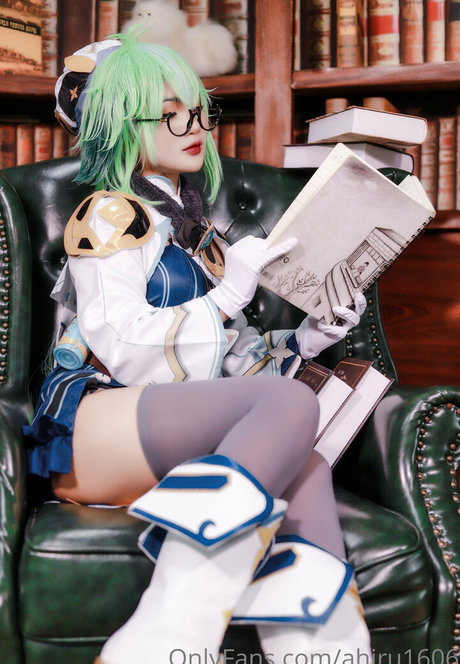 アラブの女の子オンリーファンズ 美しいヌード ギャラリー