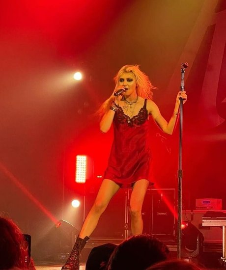 バスルームファックオンリーファンズ 無料 写真