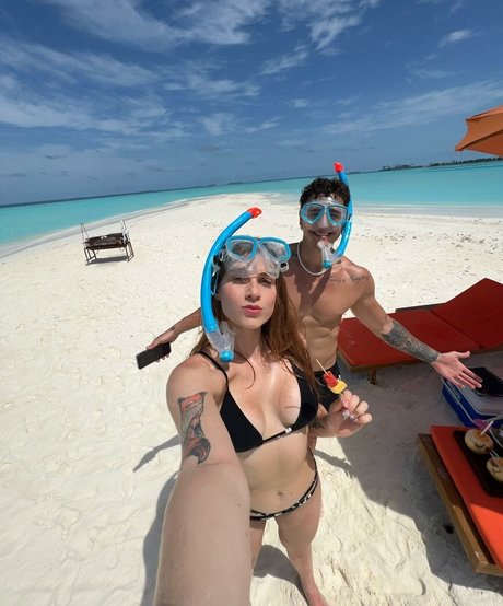 Flavia Charallo エロティックなポルノスター ギャラリー