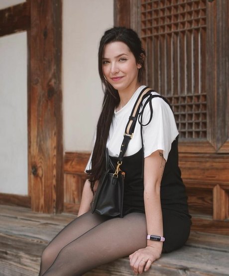 2人のオンリーファンズ エロチック 写真