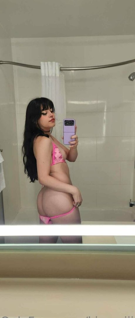 asmr ジンジャー オンリーファンズ セクシー 画像