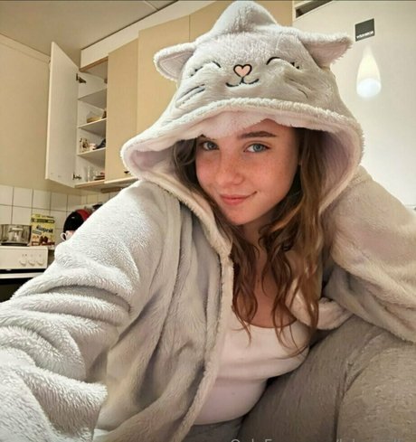 lola redly セクシーなスター 画像