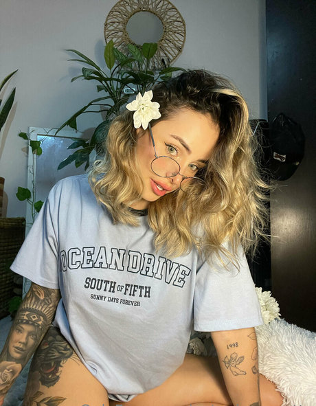 antonia savatto ポルノスター 素敵 画像