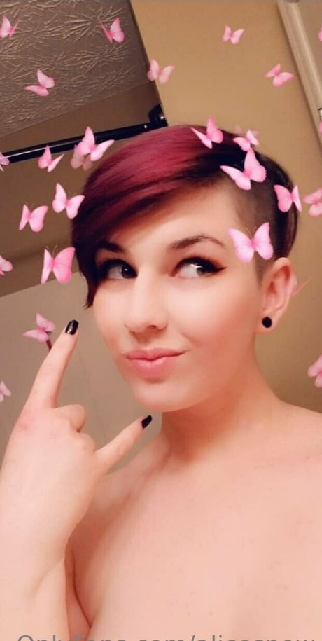 コスプレ フェムボーイ オンリーファンズ セックス 画像