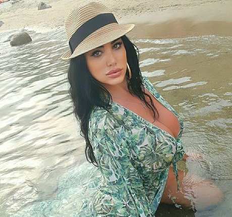 ジンジャーティーンオンリーファンズ xxx ギャラリー