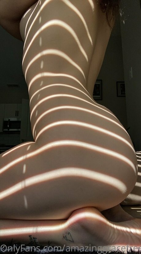 フィットネスベイビーオンリーファンズ ホットヌード ギャラリー