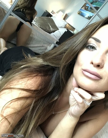 ヌード妻オンリーファンズ ベスト ギャラリー