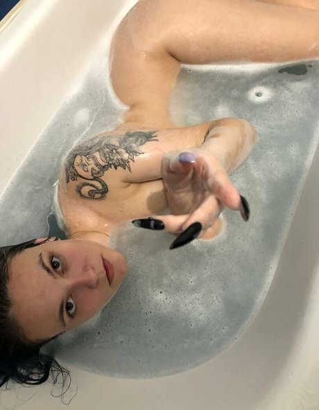 blueangel666 ポルノスター 高品質 画像