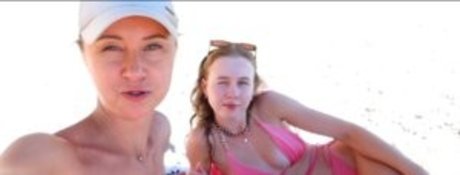 ジムのインフルエンサーオンリーファンズ アートポルノ 写真