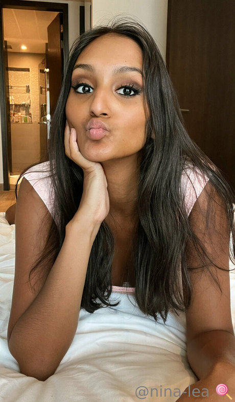 nina lea 完璧なポルノスター 写真