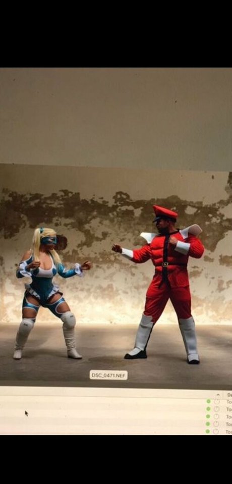 パンストオンリーファンズ ポルノ 写真