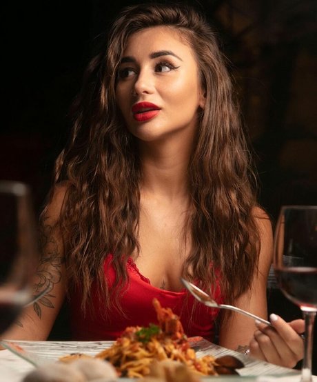 ぽっちゃり妊婦オンリーファンズ パーフェクト 画像