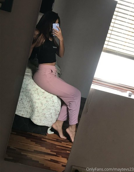 naughtylatinagirl セックスポルノスター 写真