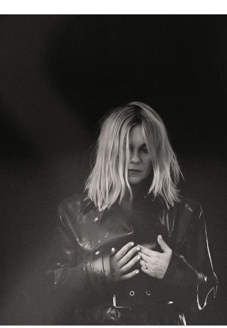 ブルネットのPOV オンリーファンズ ヌード 写真