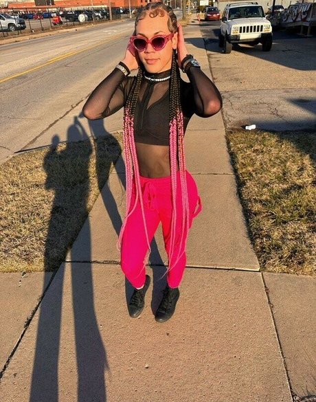 Tnasty ポルノスター 無料 写真