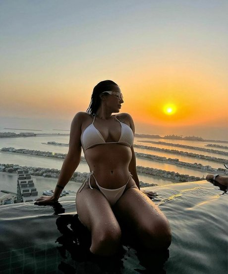 Bojana Stevanovic 独占女優 アーカイブ