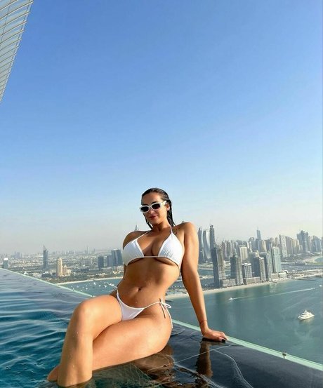 Bojana Stevanovic xxxモデル 写真