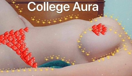 collegeaura 裸の女優 写真