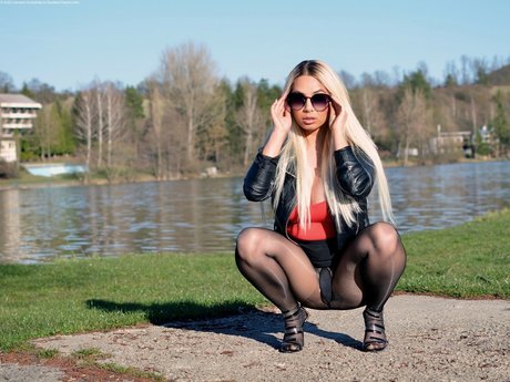 Lexas Secret Room 美しいポルノスター 写真