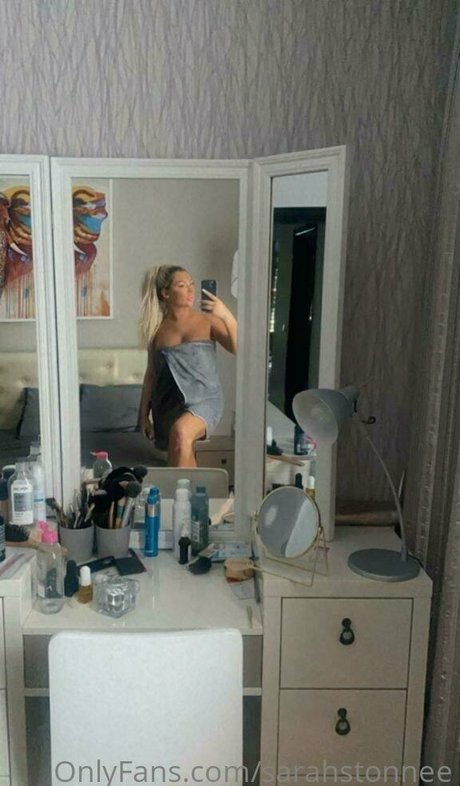 巨乳ランジェリーオンリーファンズ ヌード アーカイブ