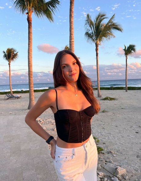 Jackie Aron 裸モデル 画像