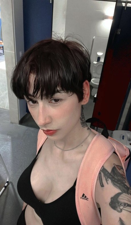 Alfyrise ポルノスター 素敵 写真