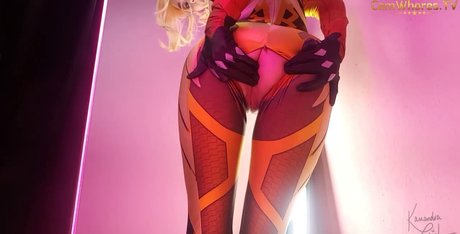 巨乳ストリップオンリーファンズ セクシー裸 写真