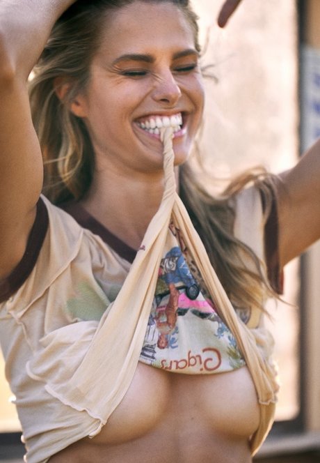 Natalie Jayne Roser 裸の女優 アーカイブ