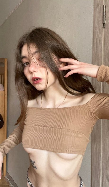 熟女のおっぱいオンリーファンズ 可愛い 写真