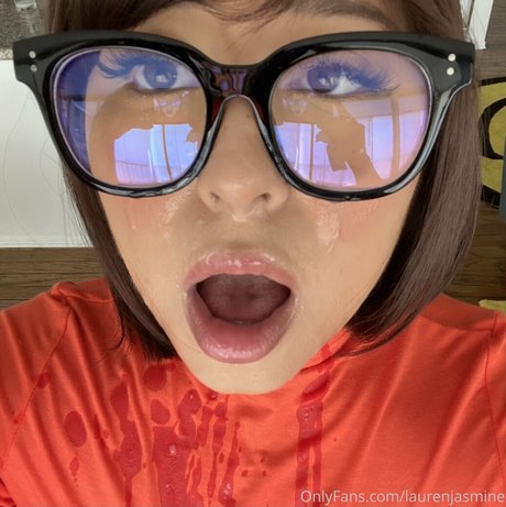 陸軍の熟女オンリーファンズ HD 写真