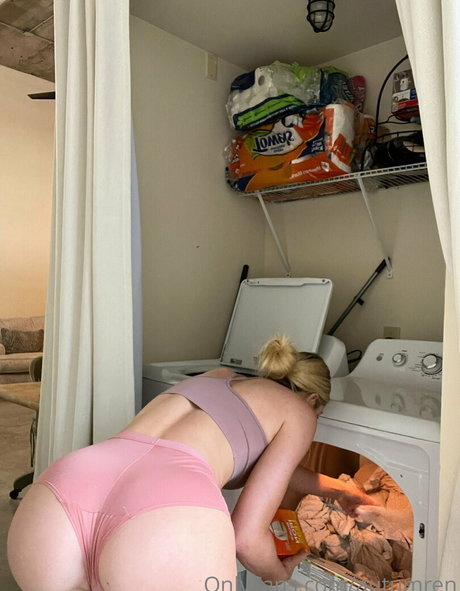 Autumren 美しいモデル ギャラリー