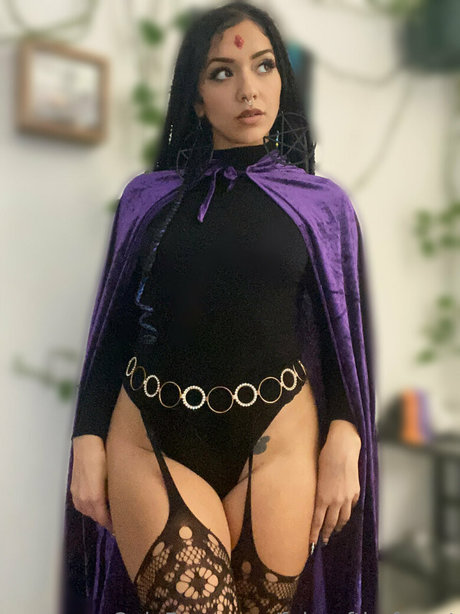 老母オンリーファン ホットセクシー 写真