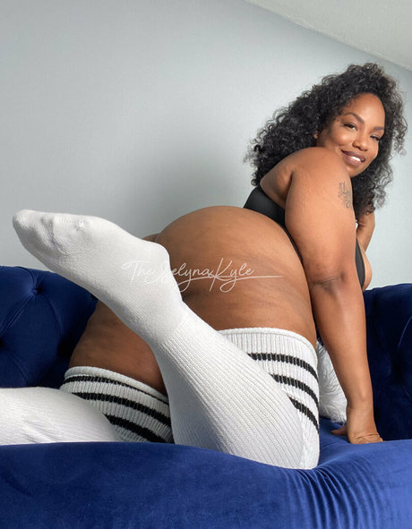 selynakylexoxo 高品質女優 写真