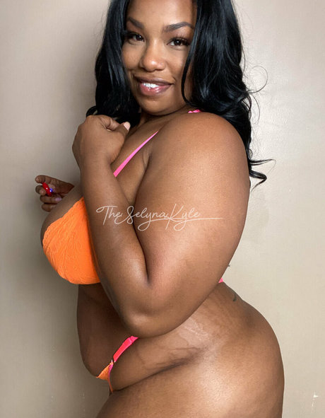 レズビアン乱交オンリーファンズ ホット 写真