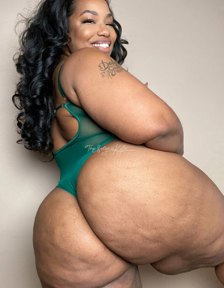 フィットネスガールズオンリーファンズ アートxxx 写真