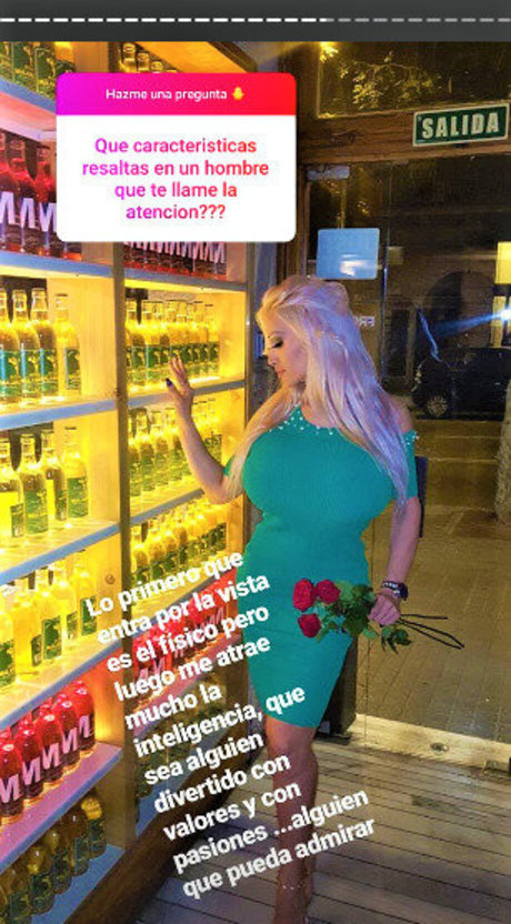 Kristhin Gomez 美しいスター 写真