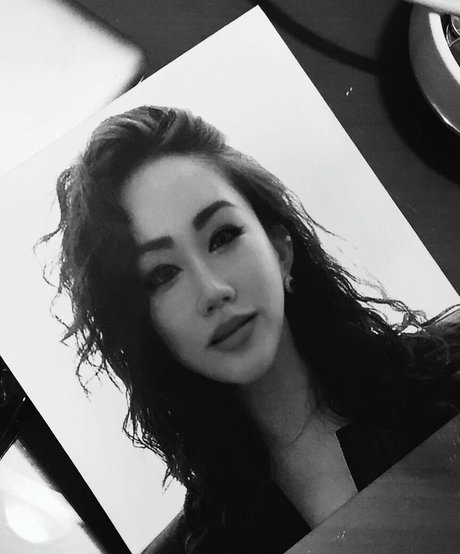 Dajinism アダルトスター ギャラリー