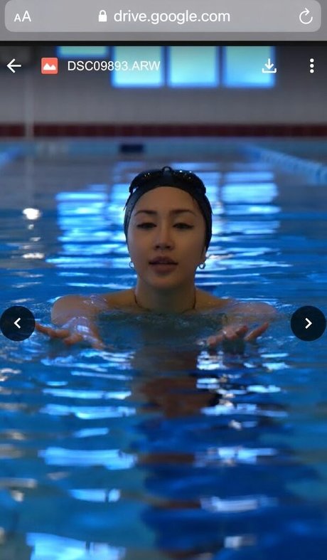 デカ尻ティーンオンリーファンズ セクシー裸 画像