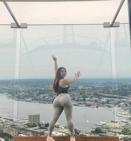 Dajinism ヌードのポルノスター 画像