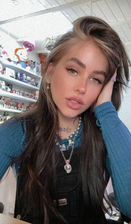 筋肉トランスオンリーファンズ ポルノ 画像