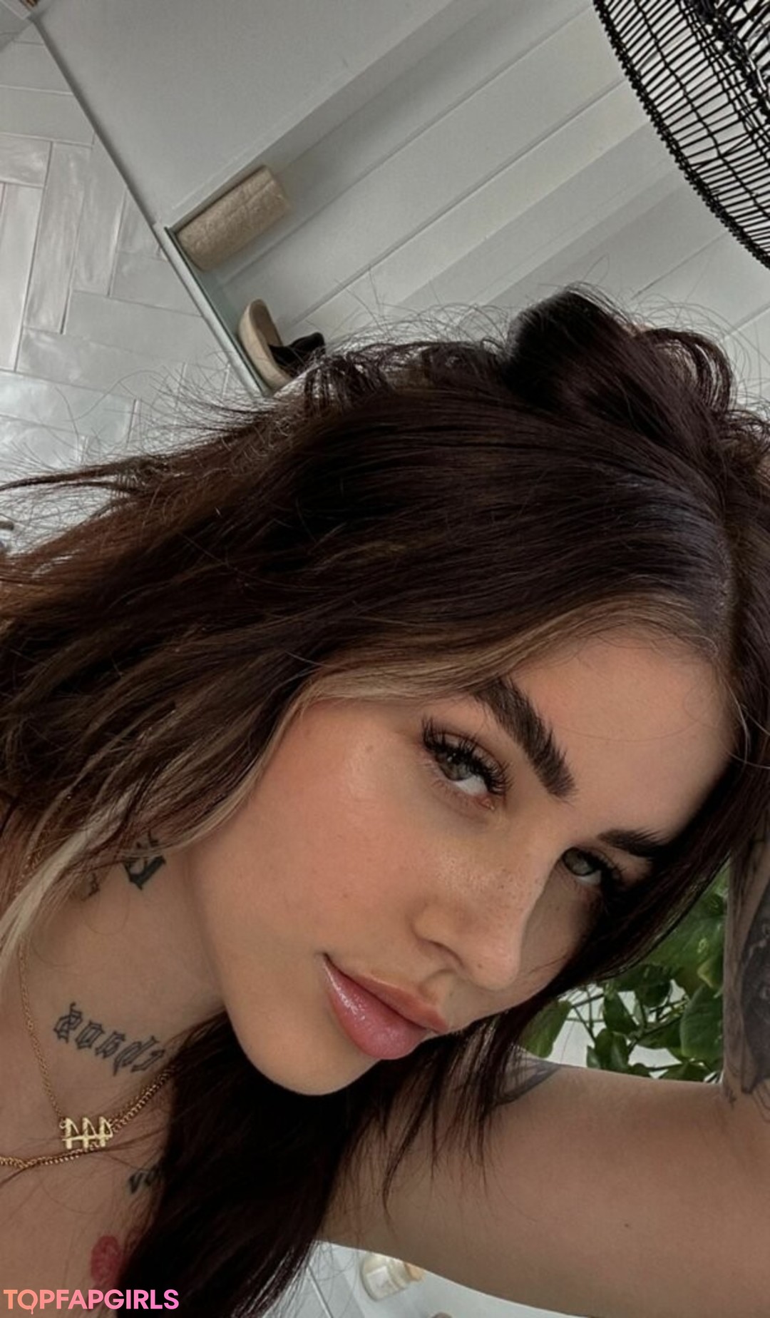 アジア人ニューハーフオンリーファンズ 無料エロ 写真