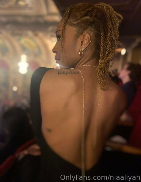 niaaliyah 独占女優 ギャラリー