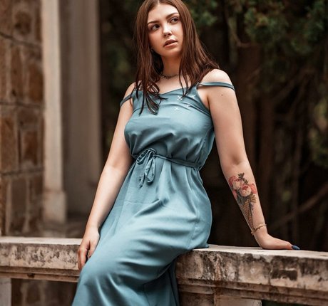 熟女オーガズムオンリーファンズ エロチック 写真